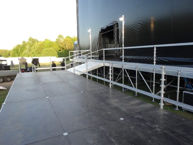 Gorillahegn – Stage barricade